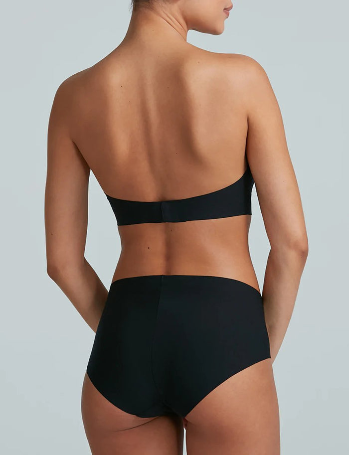 Butter Soft-Support Strapless Bralette in Black