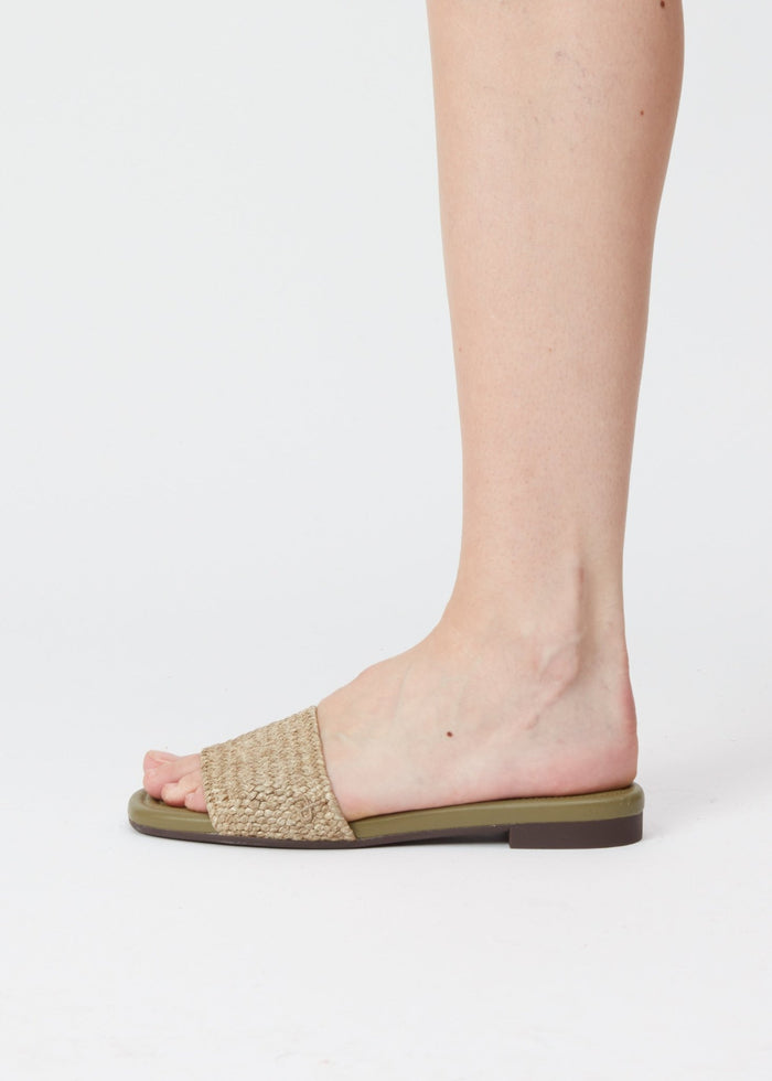 Ellie Slide Sandal in Loden