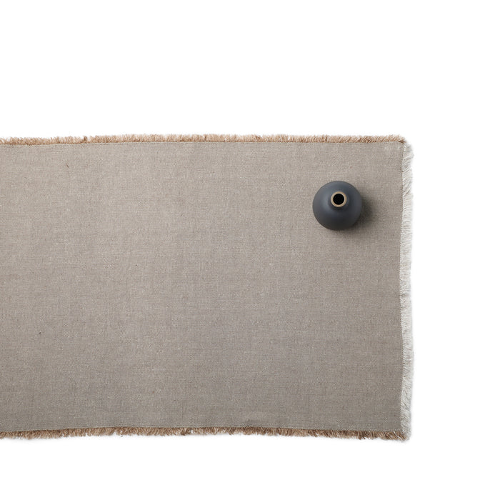 R+D.LAB Linen Hopsack Runner Isabella Beige with Heath Ceramics Bud Vase in Indigo