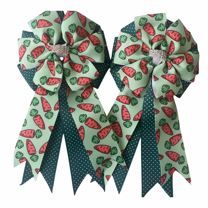 🤩 Show Bows: Carrots On Dark Green Swiss Dot 🥕
