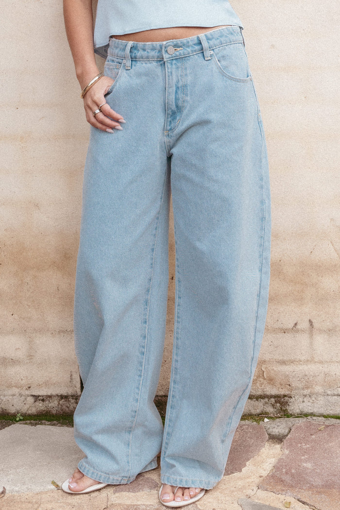 BOTTOMS Abrand 95 Barrel Jeans - Kendall