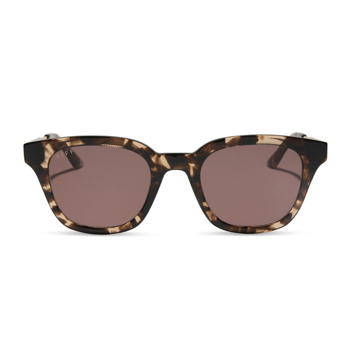 diff eyewear featuring the bridget round sunglasses with a espresso tortoise frame and brown polarized lenses front view