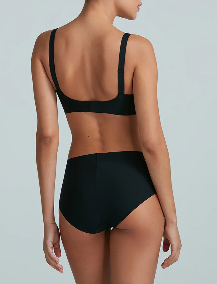 Butter Soft-Support Adjustable Bralette in Black