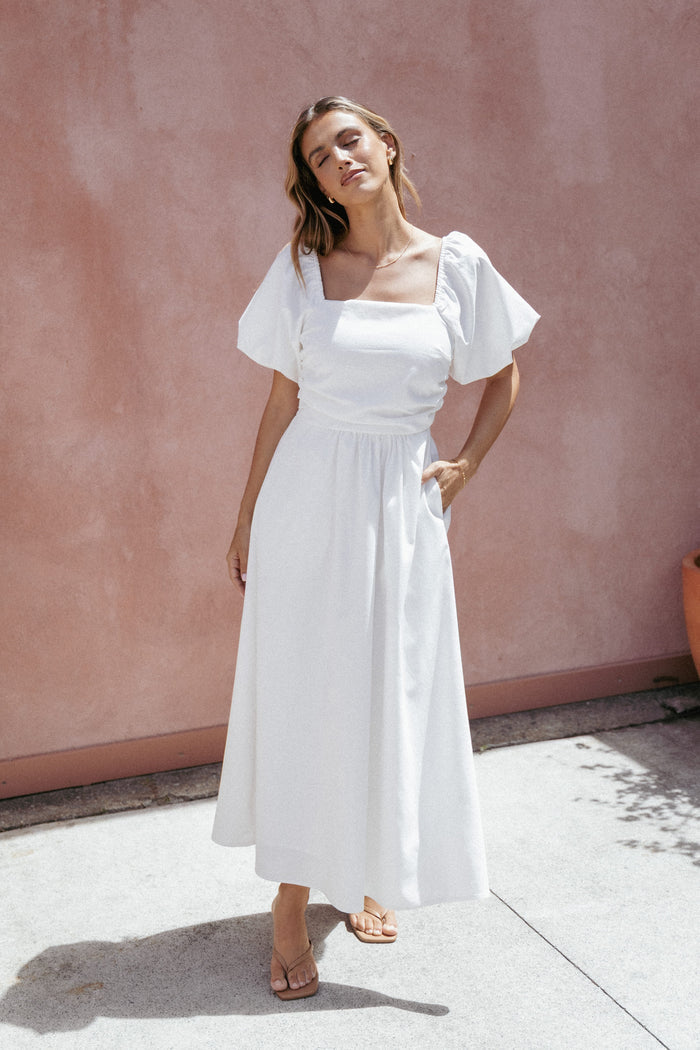 Petal and Pup USA DRESSES Clo Puff Sleeve Midi Dress - White