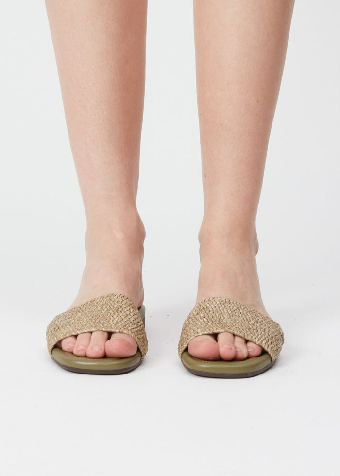 Ellie Slide Sandal in Loden