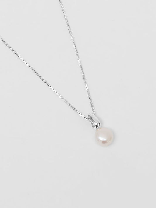 Wolf Circus Timeless Pearl Pendant Necklace in 925 Sterling Silver | Emmy Necklace in Sterling Silver-Necklaces-wolfcircus.com