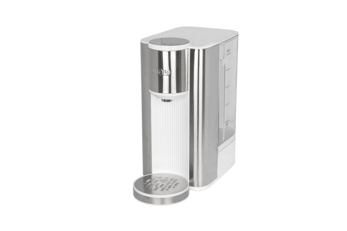 Der Unold Express Heißwasserbereiter Ava ist ein moderner, silber-weißer Tisch-Wasserspender mit vertikalem Design, einer Tropfschale am Boden und einer seitlichen Wasserstandsanzeige.