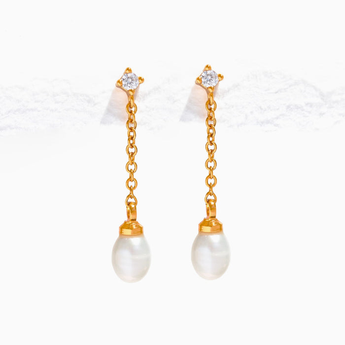 Falling for You Pearl Drop Earrings
