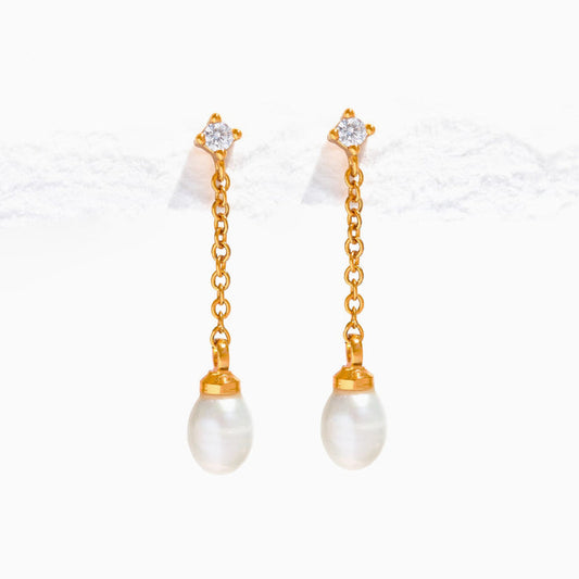 Falling for You Pearl Drop Earrings