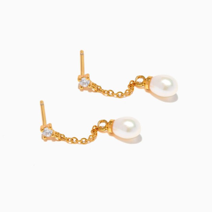 Falling for You Pearl Drop Earrings