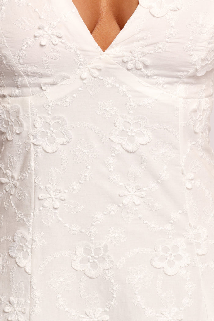 Petal and Pup USA DRESSES Ford Maxi Dress - White