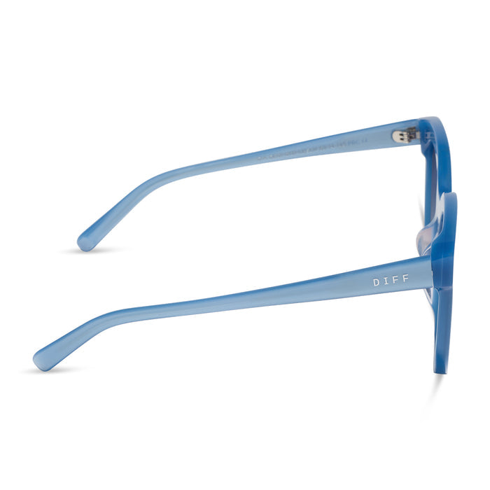 diff eyewear featuring the gia oversized square sunglasses with a light blue acetate frame and slate gradient flash lenses side view