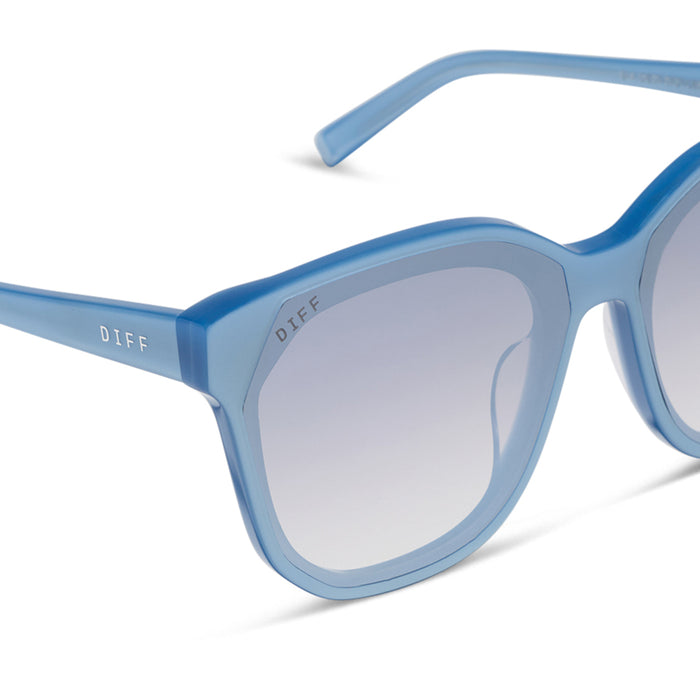 diff eyewear featuring the gia oversized square sunglasses with a light blue acetate frame and slate gradient flash lenses detailed view