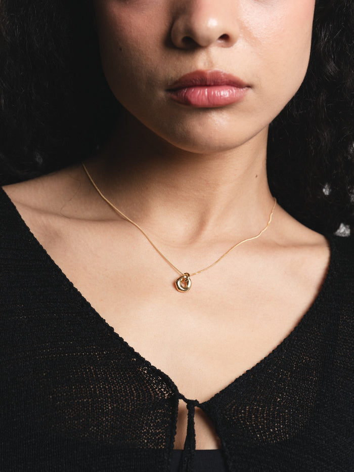 Wolf Circus Oval Pendant Necklace 14k Gold Plated | Recycled Materials | Gigi Necklace in Gold-Necklaces-wolfcircus.com