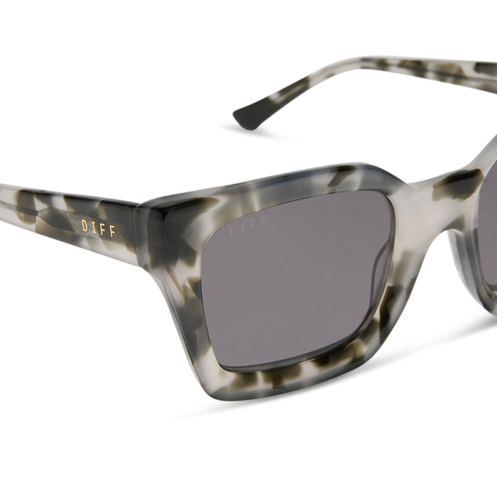 diff eyewear featuring the greer square sunglasses with a kombu frame and grey lenses detail view