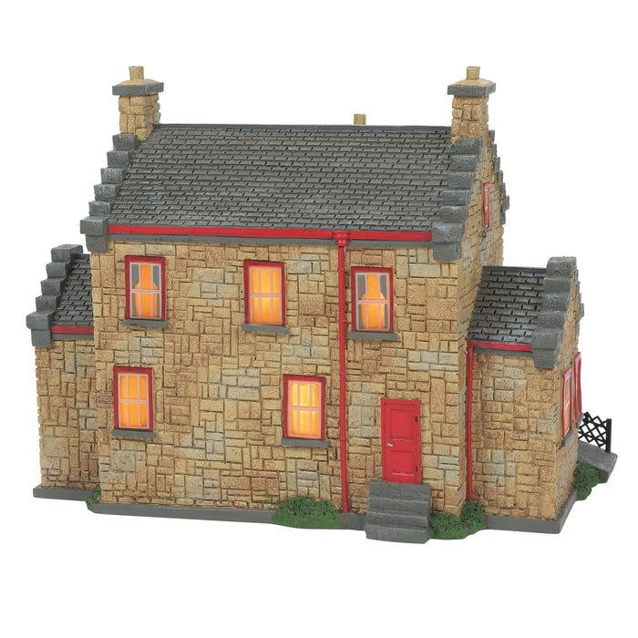 Harry Potter Village | Hogsmeade Station | Lighted Buildings