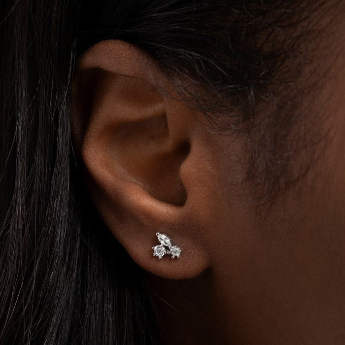 Iris earrings in Gold