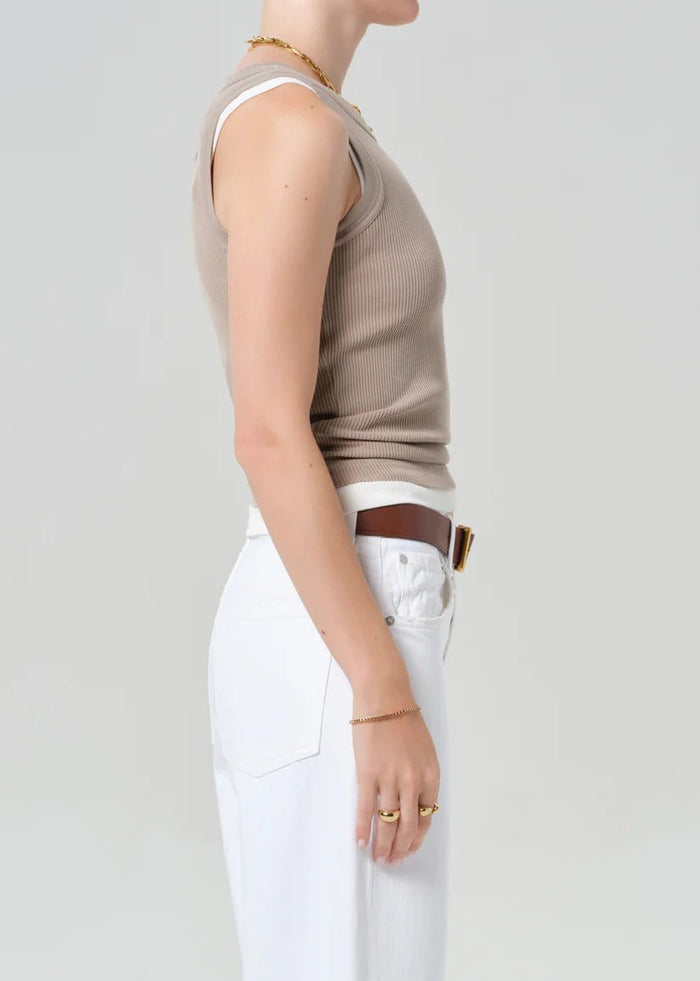 Isabel Rib Tank in Sandatlas