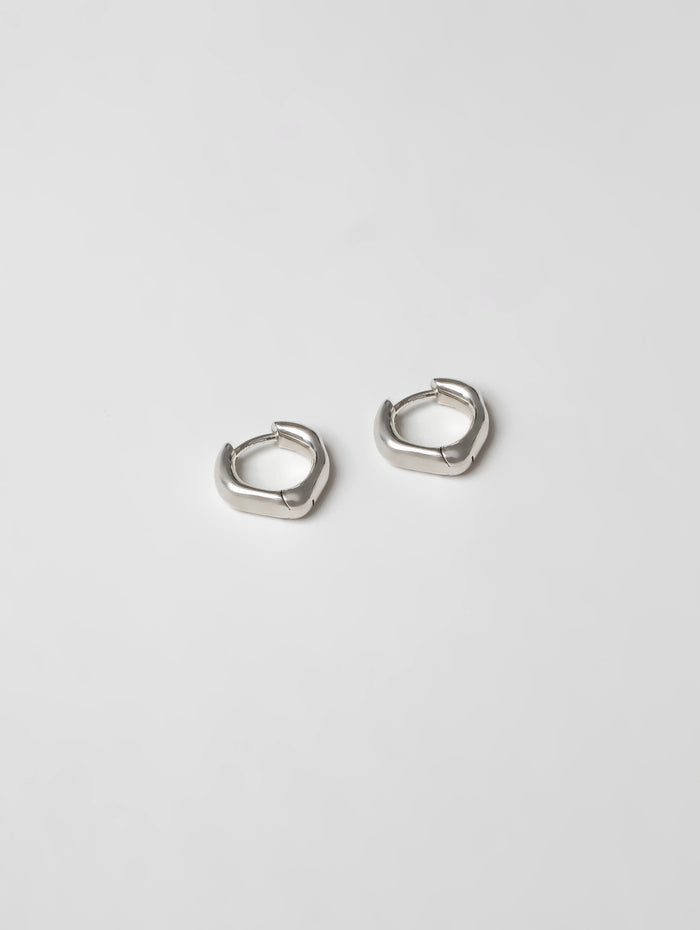 -Earrings-wolfcircus.com