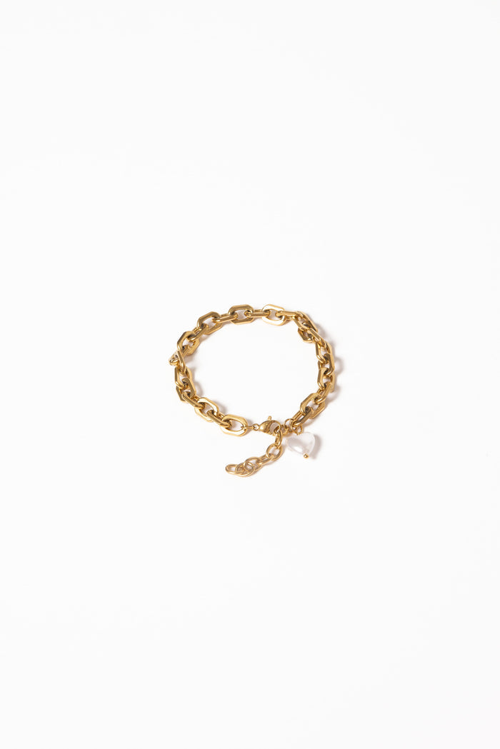 Petal and Pup USA ACCESSORIES Kaelani Bracelet - Gold/Pearl One Size