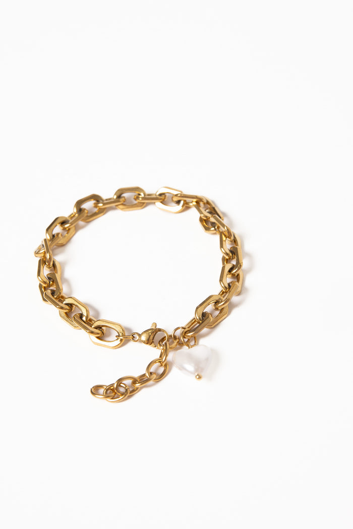 Petal and Pup USA ACCESSORIES Kaelani Bracelet - Gold/Pearl One Size