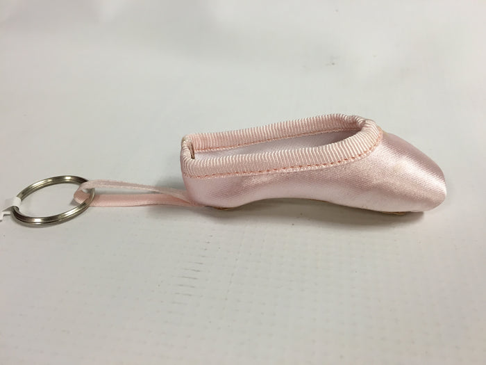 KC-40 Pointe Shoe Key Chain