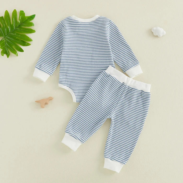 MAMA'S BOY Striped Joggers Outfit
