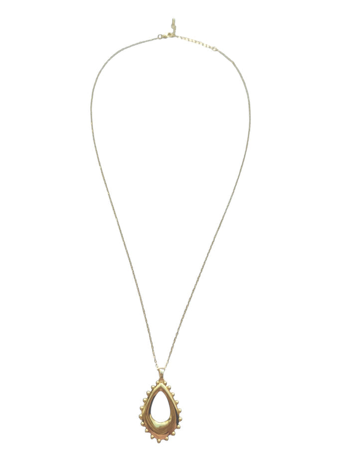 Bold statement necklace for everyday summer styling