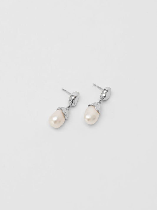 -Earrings-wolfcircus.com