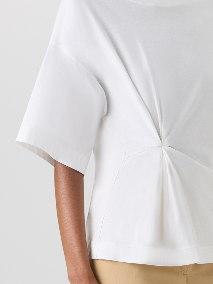 Designer Short-Sleeve Punto Dot T-Shirt - white #editorial