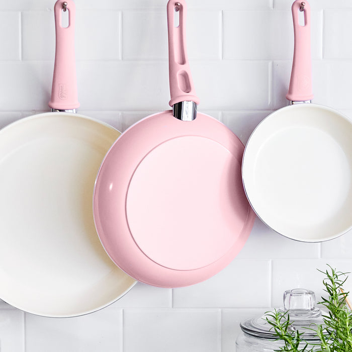 Color: Pink