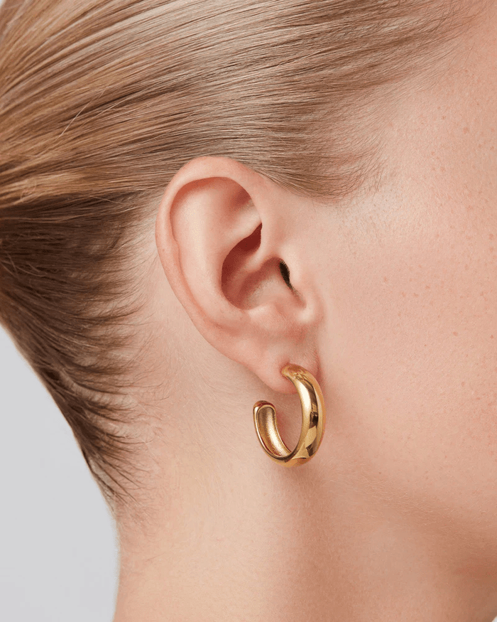 Staple Hoops Medium in Gold