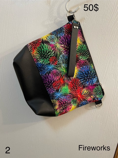 String Crazy Medium Zipper
