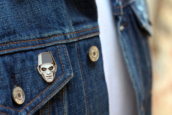 The Mummy – Ardeth Enamel Pin (Monochrome)