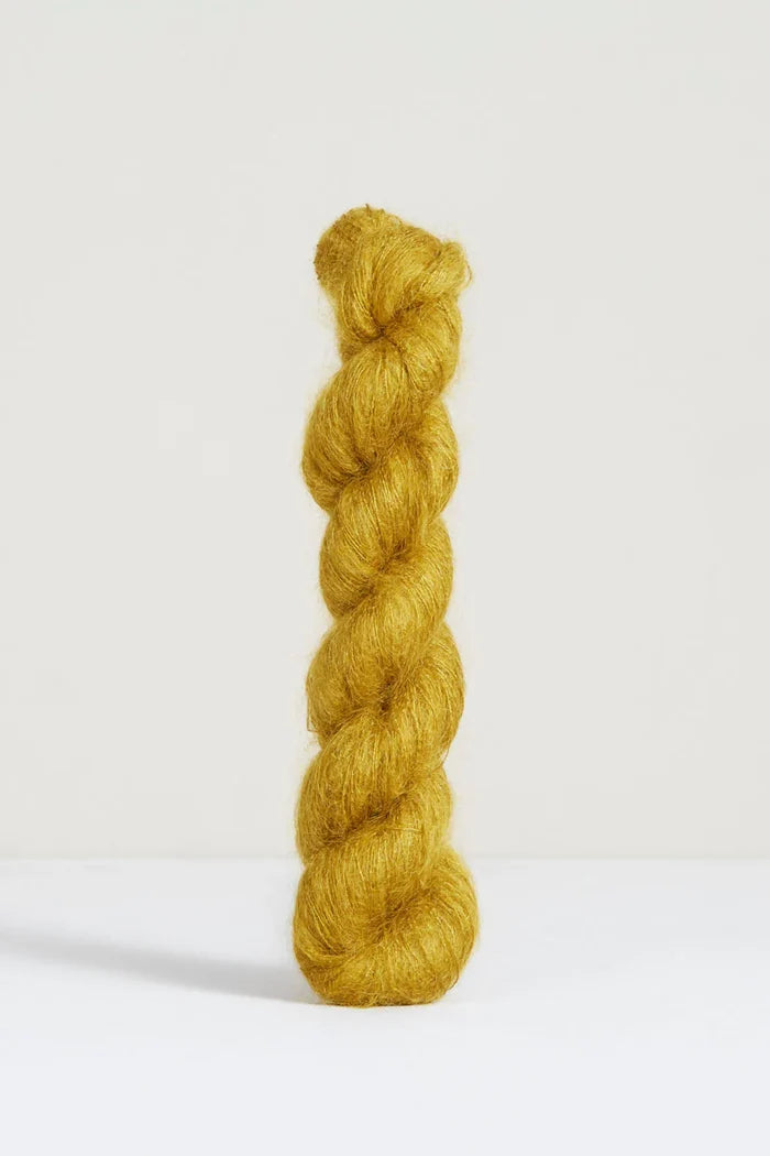 Urth Yarns Bonmoher
